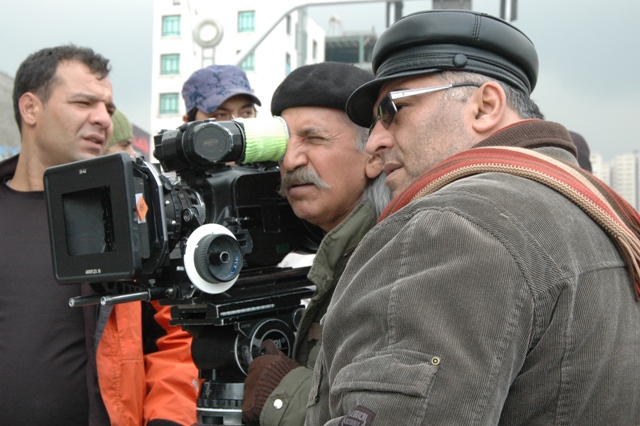 images/stories/esmael barari director  mojtaba rahimi camera on set up of the twelve chairs.jpg